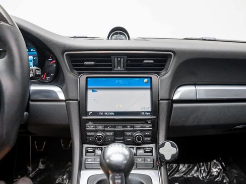 Used 2015 Porsche 911 Carrera 4S image 10