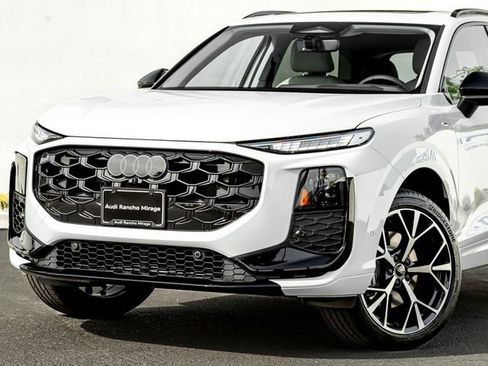 New 2026 Audi Q3 quattro 2.0T AWD/4WD image 2