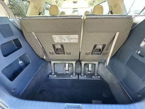 New 2026 Kia Carnival EX image 21