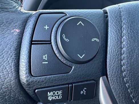 Used 2017 Toyota Corolla L image 7