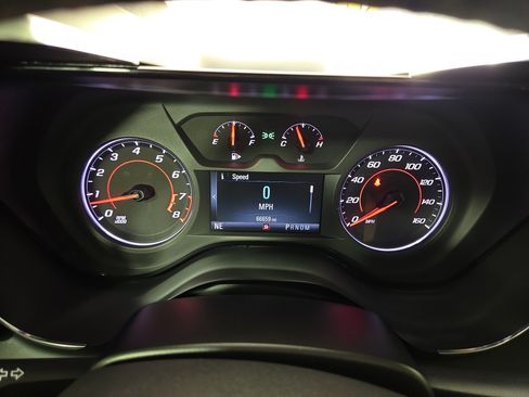 Used 2018 Chevrolet Camaro LT w/ RS Package RWD image 17