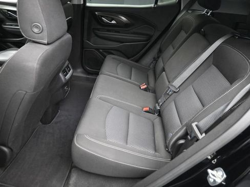 Used 2024 GMC Terrain SLE w/ Driver Convenience Package FWD image 14