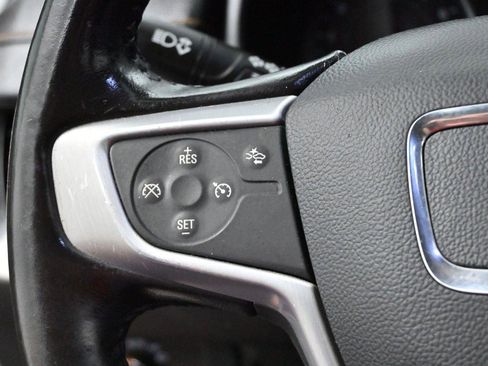 Used 2020 GMC Terrain SLE w/ Driver Convenience Package AWD/4WD image 18