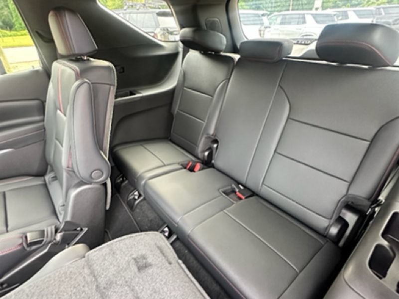 New 2026 Chevrolet Traverse RS FWD image 21