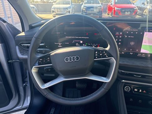 Used 2025 Audi Q5 Premium Plus w/ Premium Plus image 21