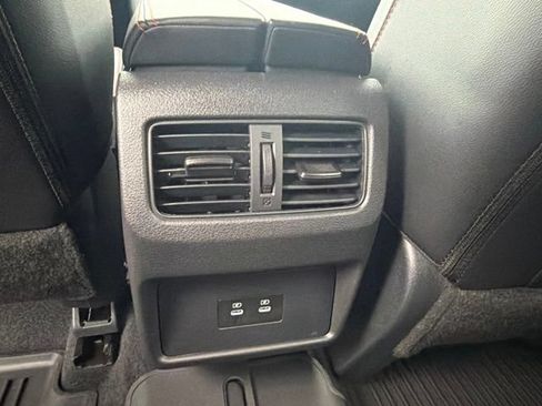 Used 2025 Nissan Rogue SV AWD/4WD image 18