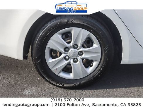 Used 2018 Kia Forte LX image 10