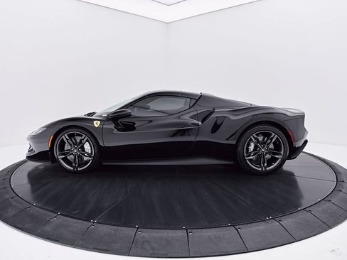 Used 2024 Ferrari 296 GTS RWD image 13
