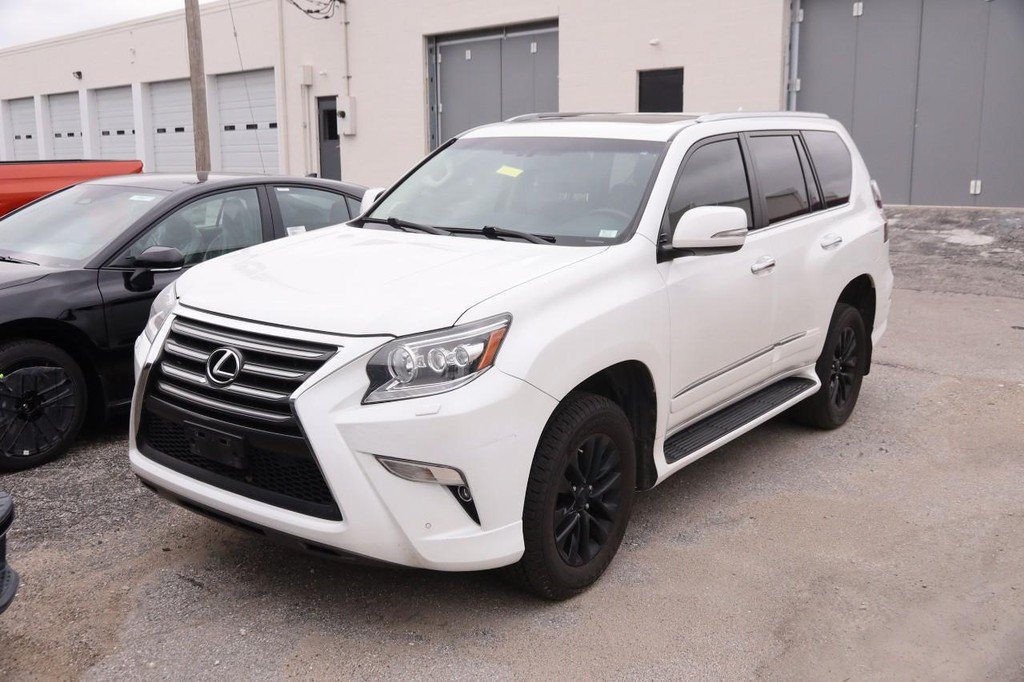 Used 2015 Lexus GX 460 w/ Premium Package AWD/4WD image 3