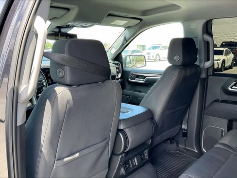 Used 2023 Chevrolet Silverado 1500 LT w/ LPO, Dark Essentials Package AWD/4WD image 12