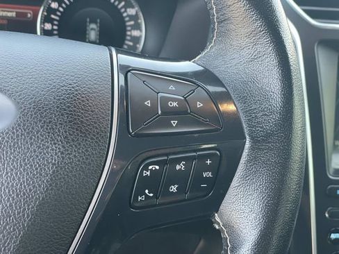 Certified 2018 Ford Explorer Platinum AWD/4WD image 10