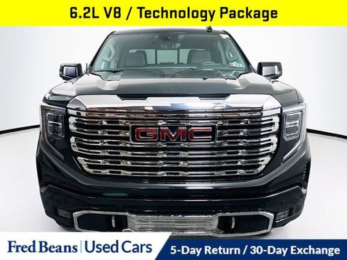 Used 2024 GMC Sierra 1500 Denali w/ Denali Reserve Package AWD/4WD image 3