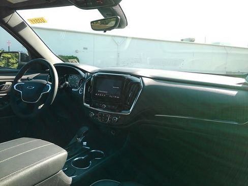 Used 2023 Chevrolet Traverse Premier w/ Redline Edition AWD/4WD image 16