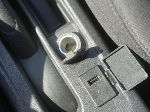 Used 2014 Nissan Versa Note SV w/ Convenience Package image 16