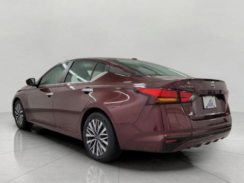 Used 2025 Nissan Altima 2.5 SV image 19