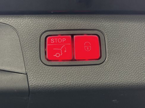 Certified 2022 Mercedes-Benz GLC 300 image 16