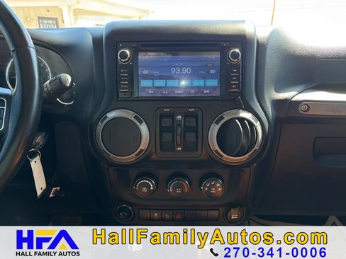 Used 2013 Jeep Wrangler Unlimited Sport AWD/4WD image 17