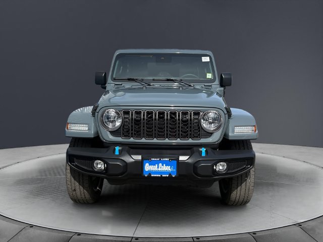 Used 2024 Jeep Wrangler Unlimited AWD/4WD image 8