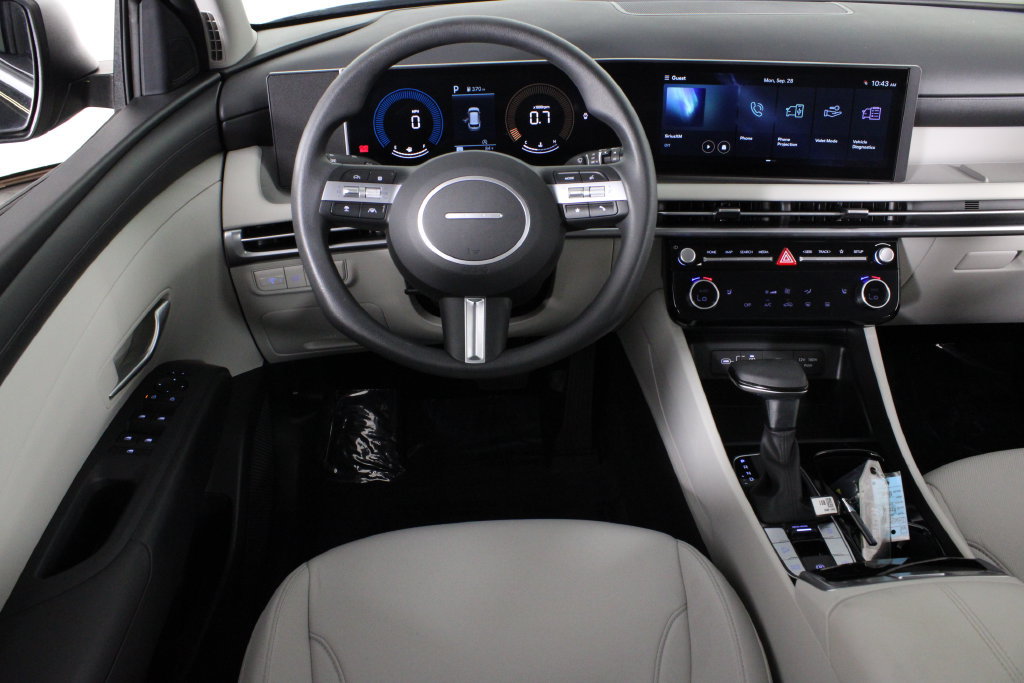 Certified 2026 Hyundai Tucson SEL Plus FWD image 8