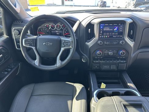 Certified 2022 Chevrolet Silverado 2500 LTZ w/ LTZ Plus Package image 16