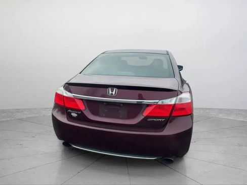 Used 2015 Honda Accord Sport image 4