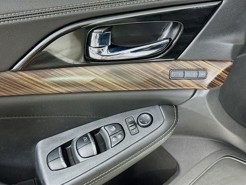 Used 2017 Nissan Maxima Platinum w/ Medallion Package image 15