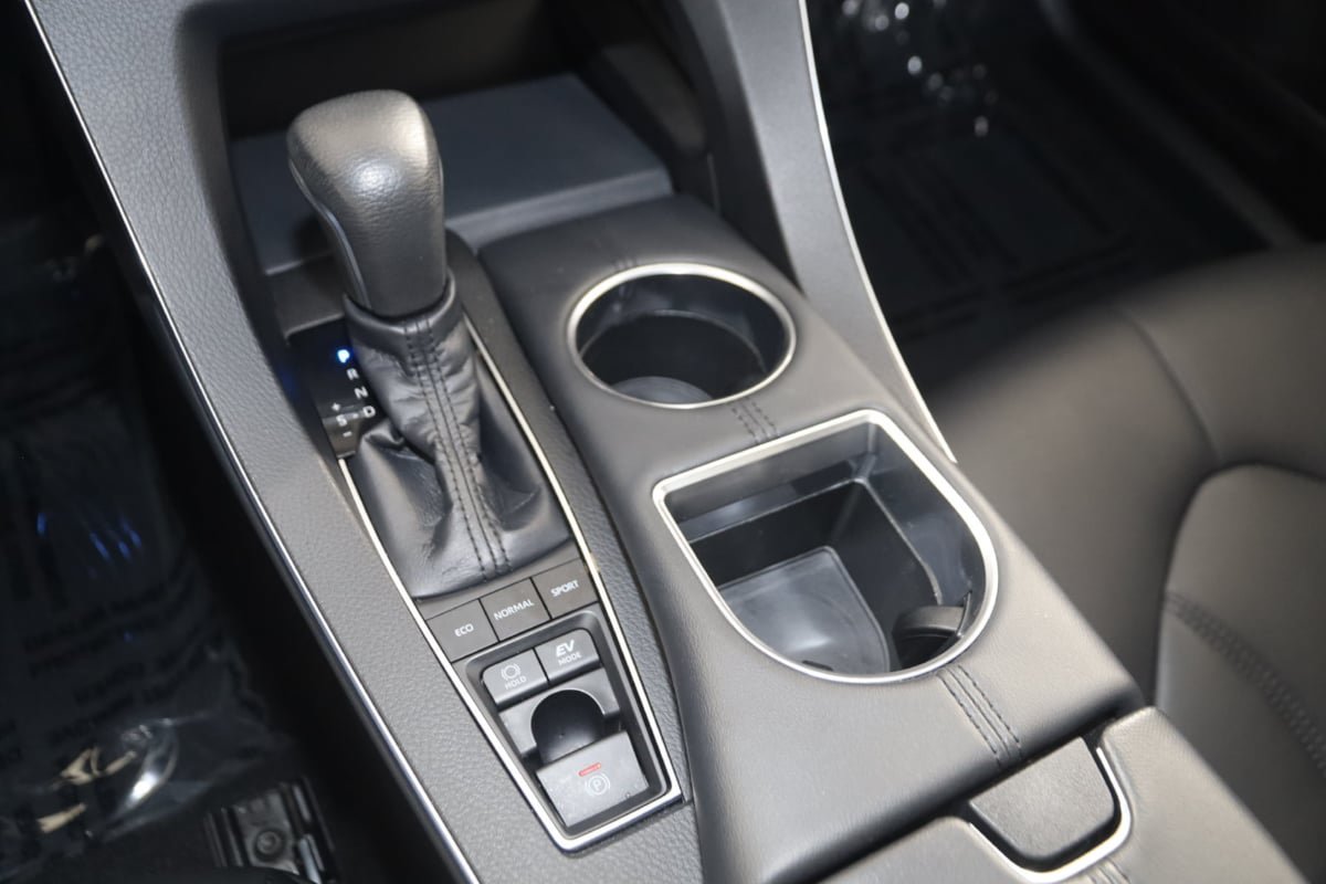 Used 2019 Toyota Avalon XLE w/ Moonroof Package FWD image 24