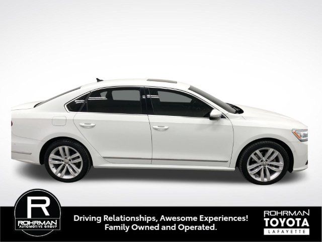 Used 2018 Volkswagen Passat 3.6 SEL Premium FWD image 8