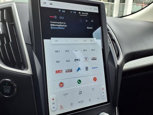 Used 2023 Ford Edge SEL w/ Convenience Package image 11