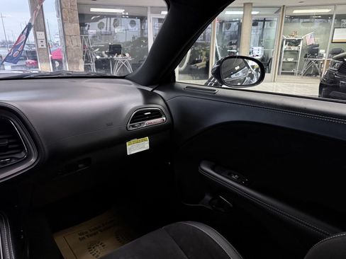 Used 2023 Dodge Challenger SRT Hellcat RWD image 49