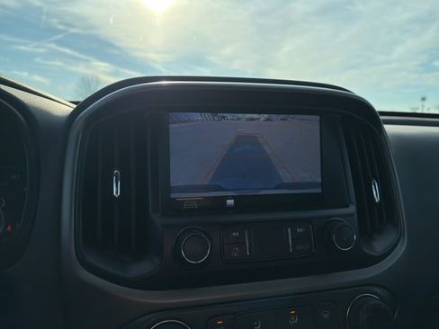 Used 2020 Chevrolet Colorado Z71 image 8