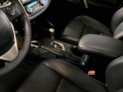 Used 2014 Toyota RAV4 Limited w/ Technology Package image 20