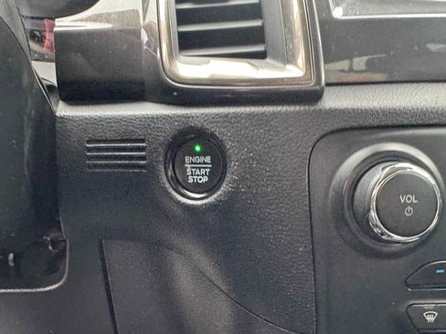 Certified 2019 Ford Ranger Lariat w/ Technology Package image 28