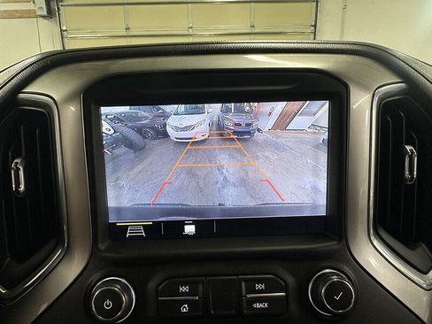 Used 2019 Chevrolet Silverado 1500 LT Trail Boss AWD/4WD image 30
