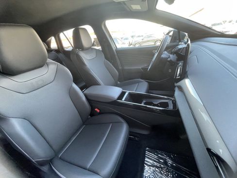 Used 2024 Volkswagen ID.4 S image 22