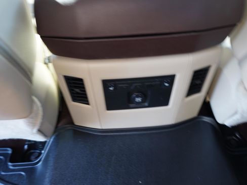 Used 2017 RAM 1500 Laramie w/ Convenience Group image 21