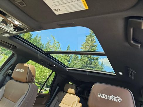 New 2026 Chevrolet Tahoe High Country w/ Sun And Tow Package AWD/4WD image 24