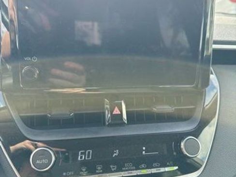 Used 2023 Toyota Corolla LE image 11