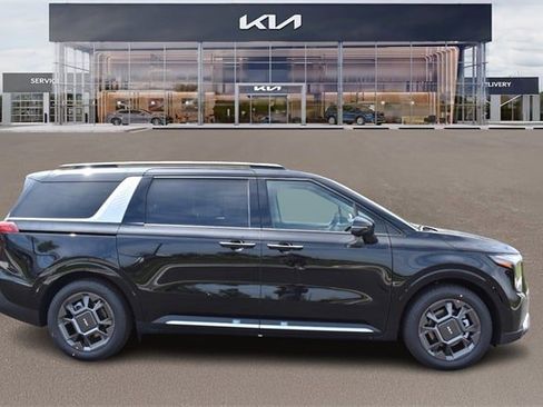 New 2026 Kia Carnival SX image 2