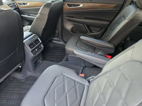 New 2026 Volkswagen Atlas SE FWD image 23
