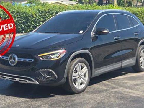 Used 2021 Mercedes-Benz GLA 250 w/ Premium Package image 2