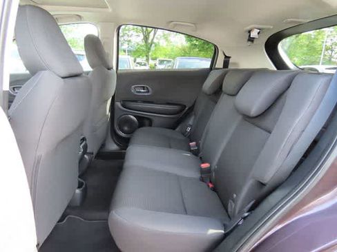Used 2022 Honda HR-V EX image 12
