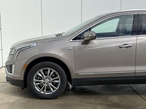 Certified 2023 Cadillac XT5 Premium Luxury w/ Technology Package image 5