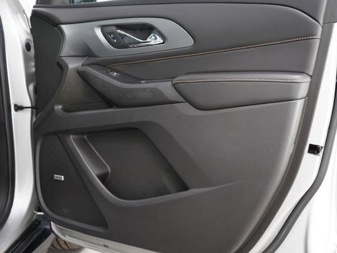 Used 2018 Chevrolet Traverse Premier w/ Redline Edition image 9