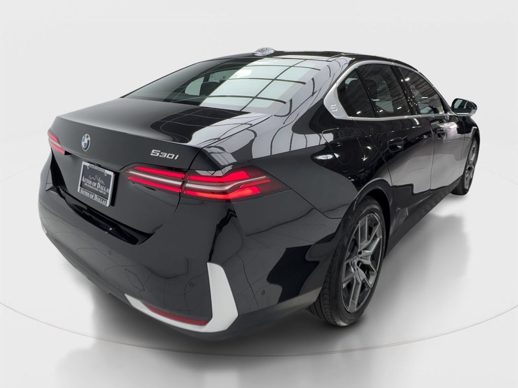 Used 2026 BMW 530i RWD image 7
