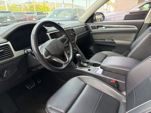 Used 2021 Volkswagen Atlas SEL R-Line FWD image 4
