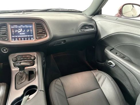 Used 2023 Dodge Challenger GT w/ Plus Package image 27