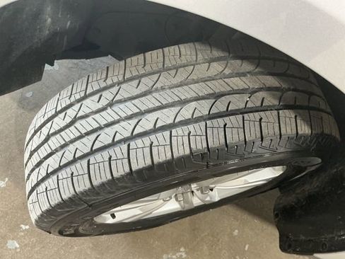 Used 2015 Chevrolet Equinox LS image 27