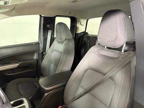 Used 2022 Chevrolet Colorado LT w/ Fleet Safety Package image 19