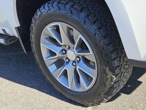 Certified 2020 Chevrolet Silverado 1500 High Country w/ Technology Package image 7